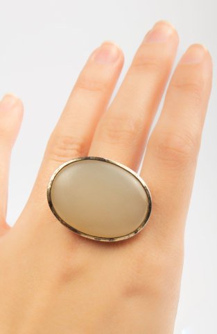Frosted Cream Stone Ring