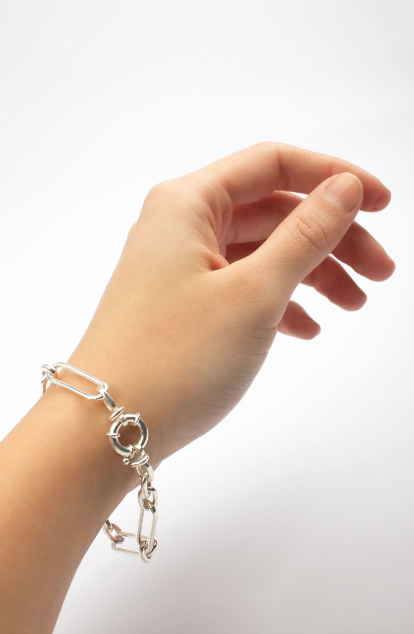 Long Oval Loops Bracelet / Silver