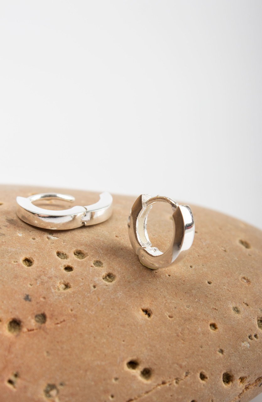 Mini Sturdy Loop Earrings