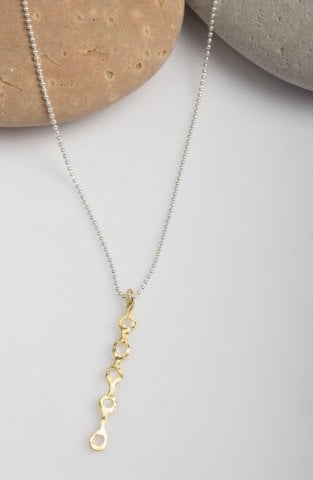 Delik Deşik Kolye Ucu