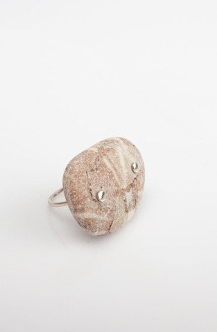 Lucky Sea Stone Ring / White Striped Light Pink