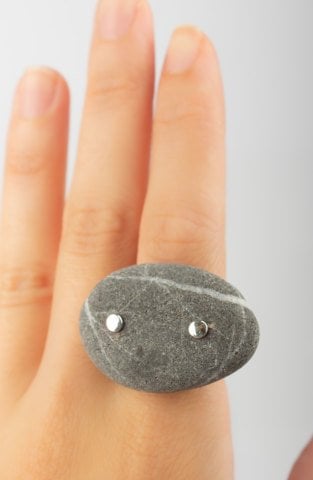 Çakıl Taşı Şans Yüzüğü / Gizli Çizgili Gri