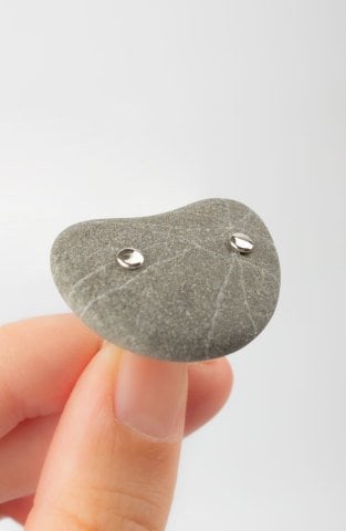 Lucky Sea Stone Ring / Soft Gray Heart